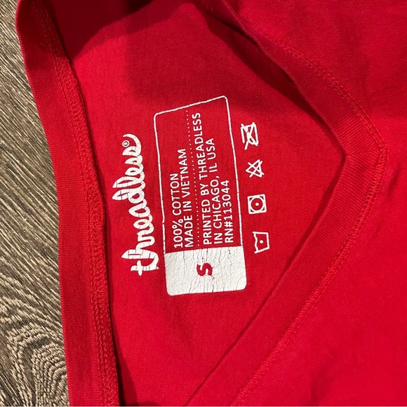 Red Totoro T-shirt - Picture 2 of 3